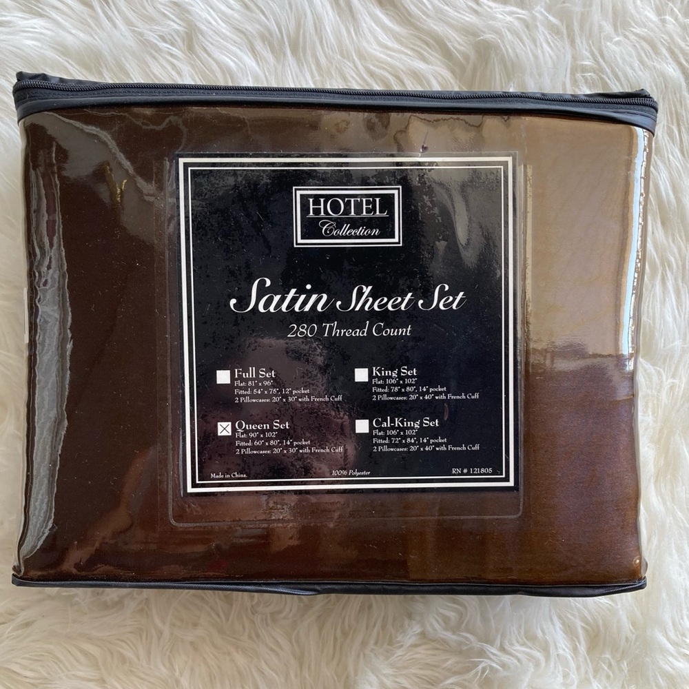 Brand New Satin Sheet Set 250 Thread Count